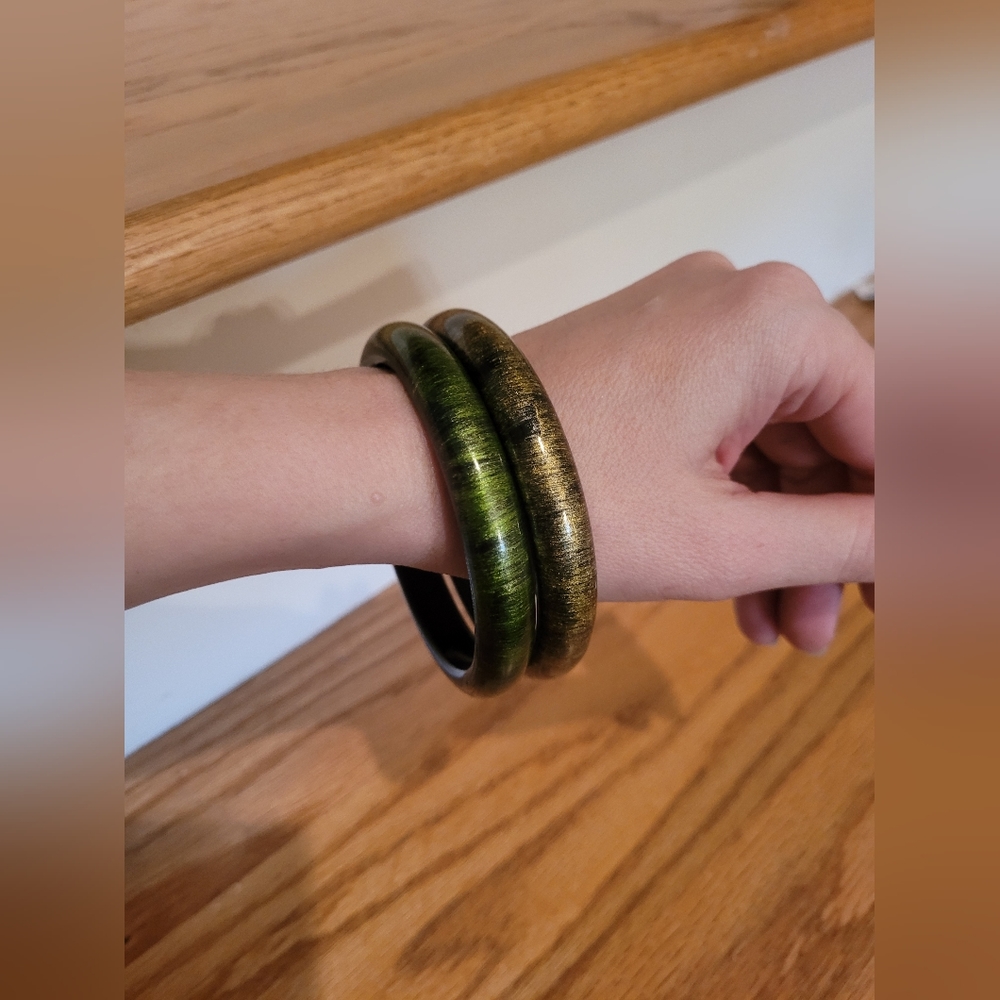 NWOT Green & Gold Bangle Bracelets - Picture 3 of 5